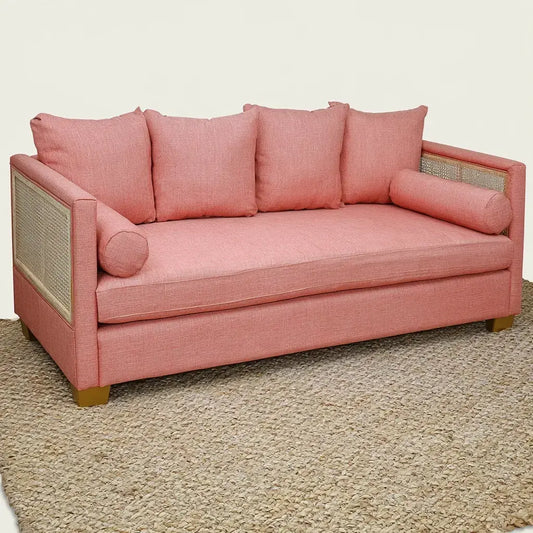 Sofá con brazos de marco y cojines lisos - rosa/beige